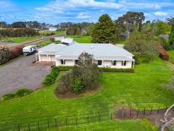 12 Walkenhorst Rd, Tarrington VIC 3301, Australia