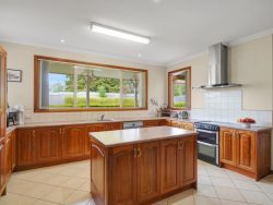 12 Walkenhorst Rd, Tarrington VIC 3301, Australia