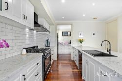 6 Wallaroo Way, Highton VIC 3216, Australia