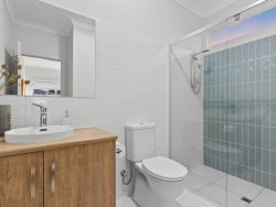 Unit 1/33 Whinnerah Ave, Aldinga Beach SA 5173, Australia