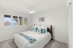 4A Macquarie St, Bolton Point NSW 2283, Australia