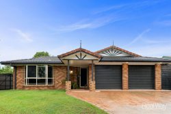 4 Lilac Cl, Springfield QLD 4300, Australia