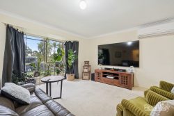 4 Lilac Cl, Springfield QLD 4300, Australia