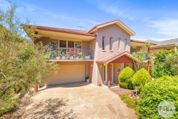 10A Yellowtail Way, Corlette NSW 2315, Australia