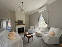 129 Albury St, Harden NSW 2587, Australia