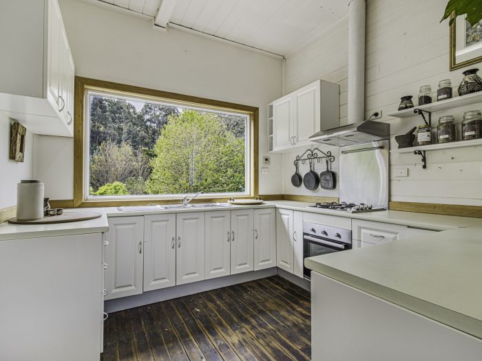 16 Arve Rd, Geeveston TAS 7116, Australia