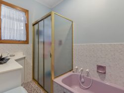 12 Attridge Rd, Morphett Vale SA 5162, Australia