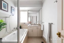 56 Avandina Cres, Greensborough VIC 3088, Australia