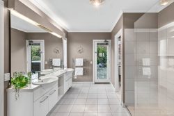 2140 Bellarine Hwy, Point Lonsdale VIC 3225, Australia