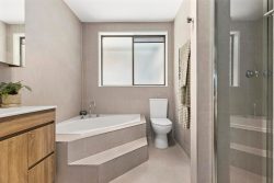 31 Beverley Rd, Heidelberg VIC 3084, Australia