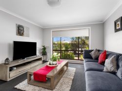 33 Bracklemann Dr, Boulder WA 6432, Australia