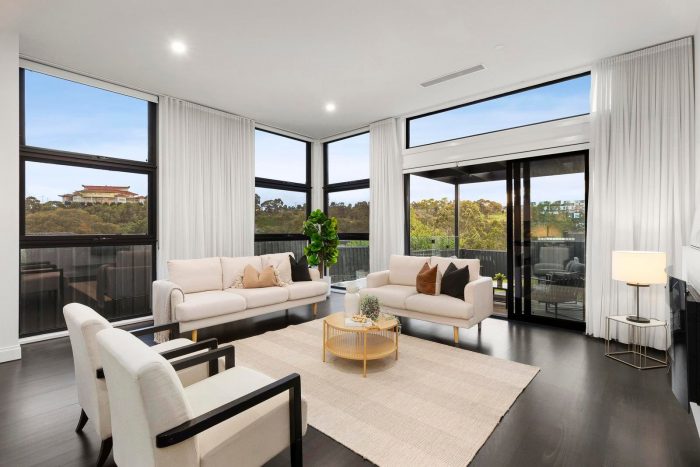 29 Brentwood Dr, Avondale Heights VIC 3034, Australia
