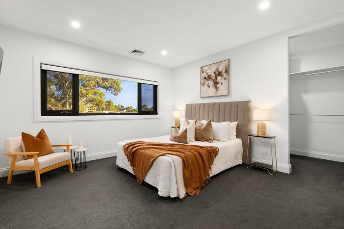 29 Brentwood Dr, Avondale Heights VIC 3034, Australia