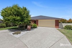 17 Breteeca Cl, Port Sorell TAS 7307, Australia