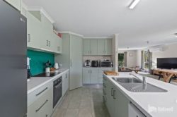17 Breteeca Cl, Port Sorell TAS 7307, Australia