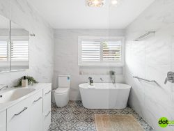 77 Buff Point Ave, Buff Point NSW 2262, Australia