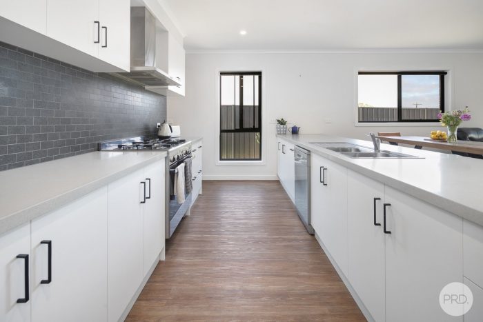 30 Camp St, Creswick VIC 3363, Australia