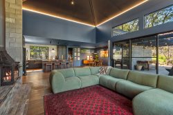 42 Christopher Cres, Woodend VIC 3442, Australia