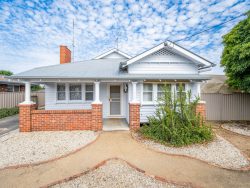 38 Clive St, Shepparton VIC 3630, Australia