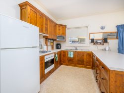 38 Clive St, Shepparton VIC 3630, Australia