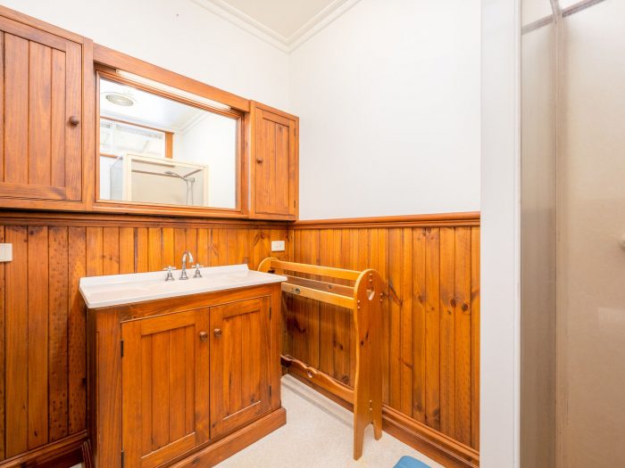 38 Clive St, Shepparton VIC 3630, Australia