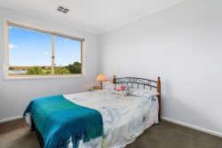 11 Coachwood Ave, Jerrabomberra NSW 2619, Australia