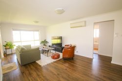 36 Court St, Boorowa NSW 2586, Australia