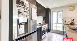 3 Dennis St, Walloon QLD 4306, Australia