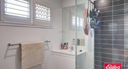 3 Dennis St, Walloon QLD 4306, Australia