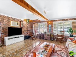 42 Elouera Ave, Buff Point NSW 2262, Australia