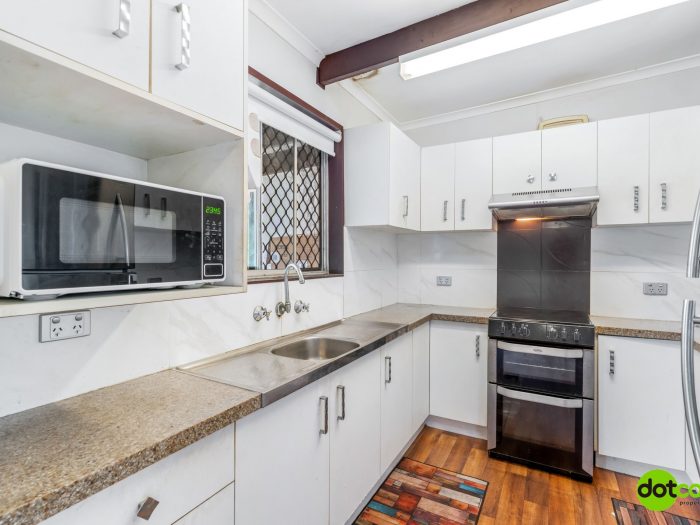 42 Elouera Ave, Buff Point NSW 2262, Australia