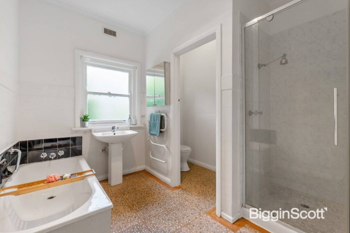 217 Canterbury Rd, Blackburn VIC 3130, Australia