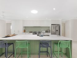 74 Palm Way, Dundowran Beach QLD 4655, Australia