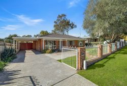 11 Fishburn Cres, Watanobbi NSW 2259, Australia