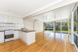 11 Fishburn Cres, Watanobbi NSW 2259, Australia