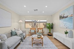 10 Flag St, Seaford Meadows SA 5169, Australia