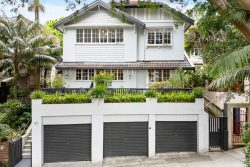 10 Forest Knoll Ave, Bondi Beach NSW 2026, Australia