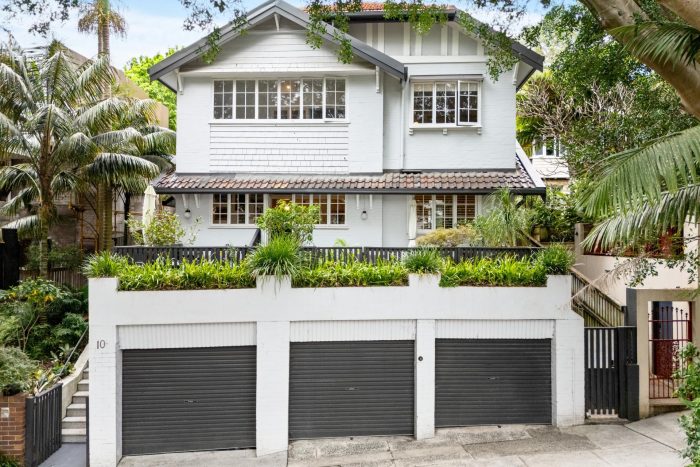 10 Forest Knoll Ave, Bondi Beach NSW 2026, Australia