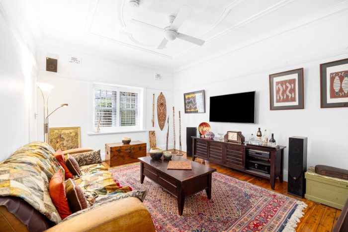 10 Forest Knoll Ave, Bondi Beach NSW 2026, Australia
