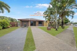 Unit 4/18 Creal St, East Mackay QLD 4740, Australia