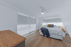 28 Gloucester Ave, Hideaway Bay QLD 4800, Australia