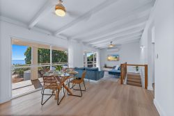 28 Gloucester Ave, Hideaway Bay QLD 4800, Australia