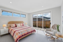 69 Hallett Dr, Rokeby TAS 7019, Australia