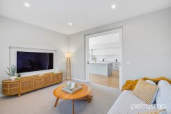 69 Hallett Dr, Rokeby TAS 7019, Australia