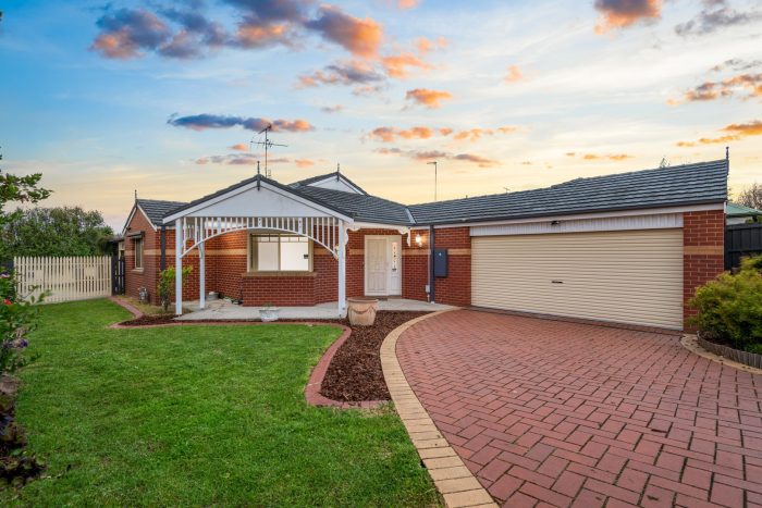 12 Hannan Cres, Leopold VIC 3224, Australia