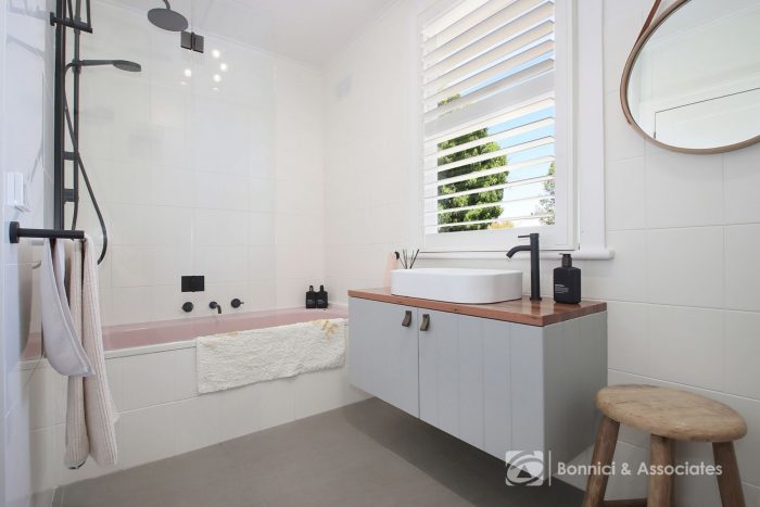 17 Harper Ave, Beechworth VIC 3747, Australia