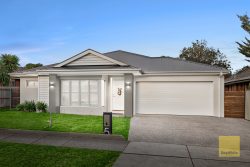 5 Harris Ave, Hoppers Crossing VIC 3029, Australia