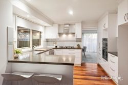 9 Helston Ct, Croydon Hills VIC 3136, Australia