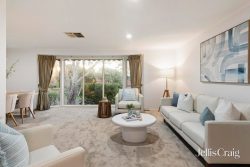 9 Helston Ct, Croydon Hills VIC 3136, Australia