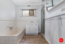 413 High St, Golden Square VIC 3555, Australia